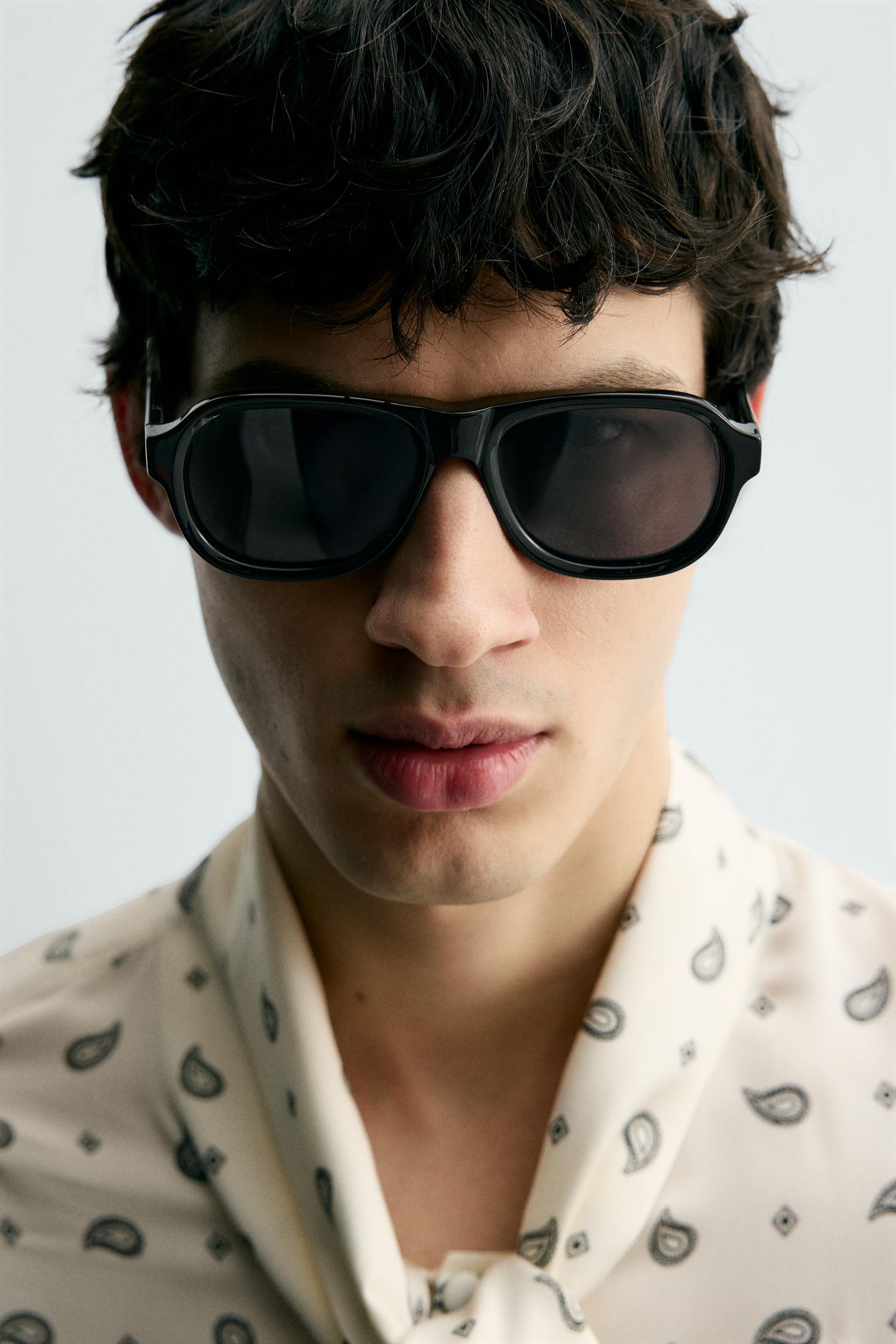 PAISLEY PRINT TIE SHIRT